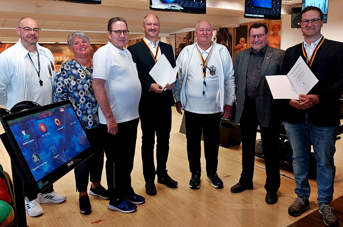 Goldene Ehre für Einsatz im Behindertensport in Weiden