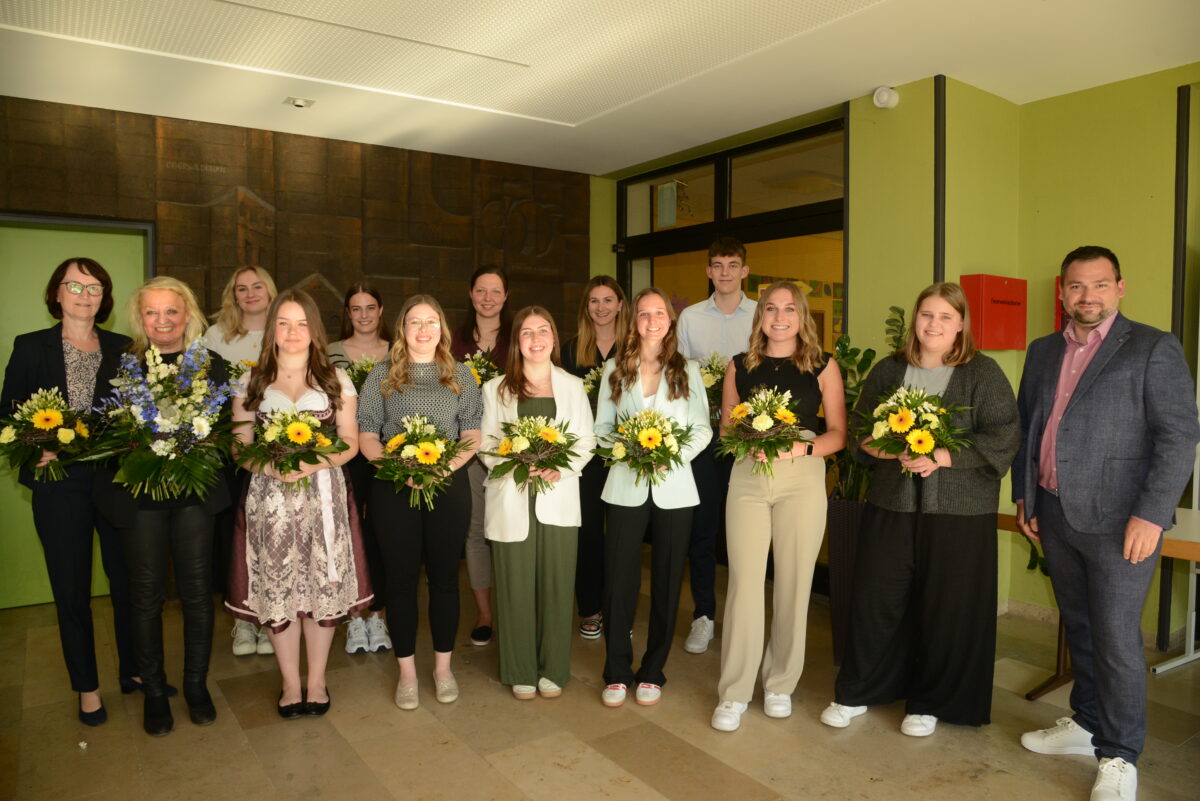 Dr.-Albert-Gewargis-Stiftung zeichnet herausragende Absolventen aus