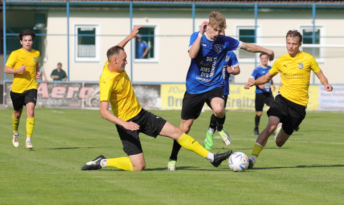 Sommertagung der Fußball-Bezirksligen beim SV Schwandorf-Ettmannsdorf