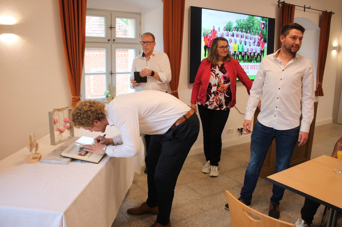 SpVgg Trabitz feiert historischen Fußballaufstieg