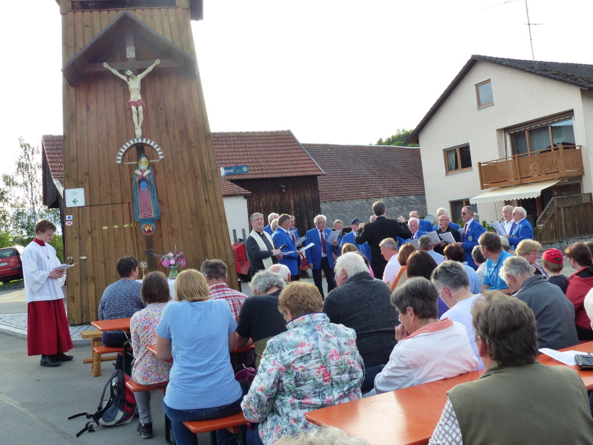 Ein schöner Gottesdienst und eine gemütliche Sitzweil