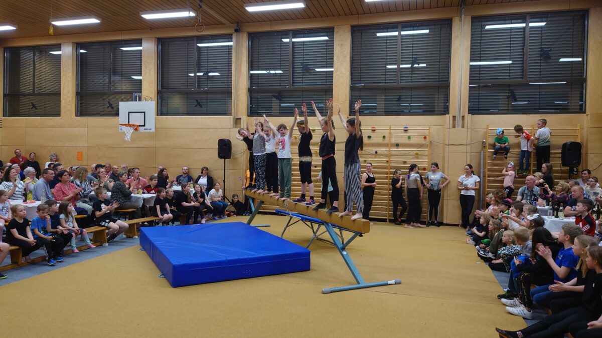 TSV Flossenbürg begeistert mit buntem Turnabend