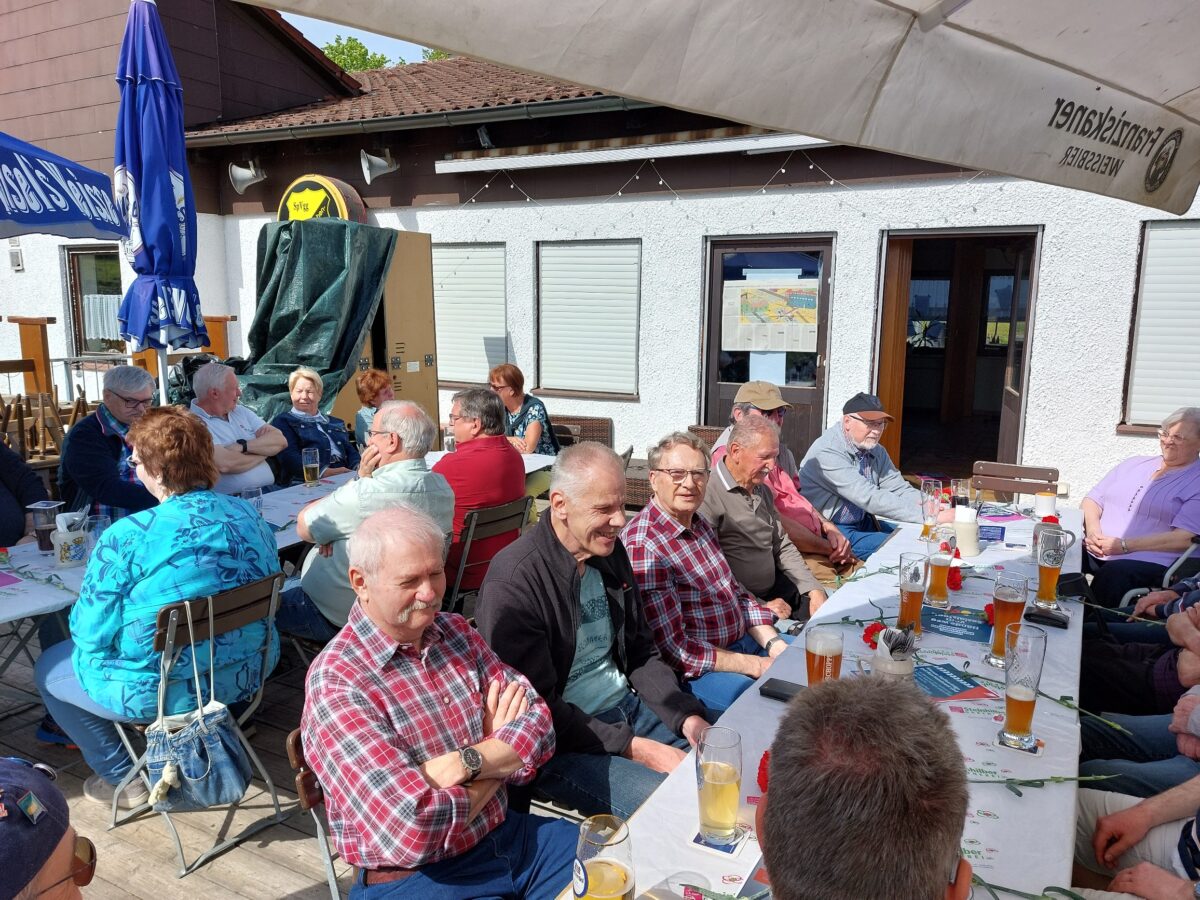 Im Zeichen der roten Nelke