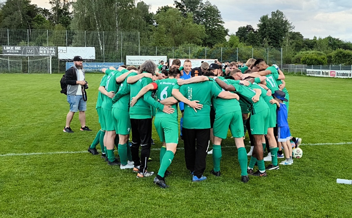 Landesliga-Relegation: Weiden-Ost steht mit einem Bein in der nächsten Runde
