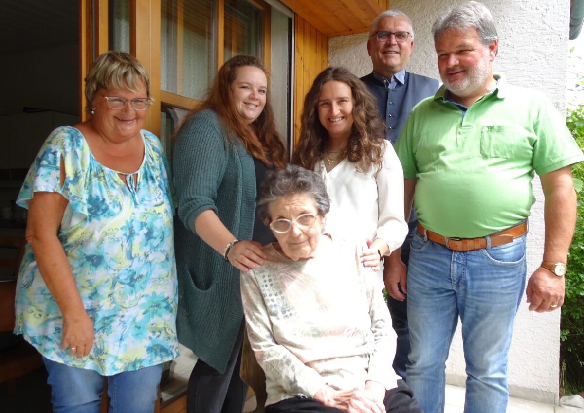 Glückwunsch zum "Runden": Elfriede Merter feiert 80. Geburtstag