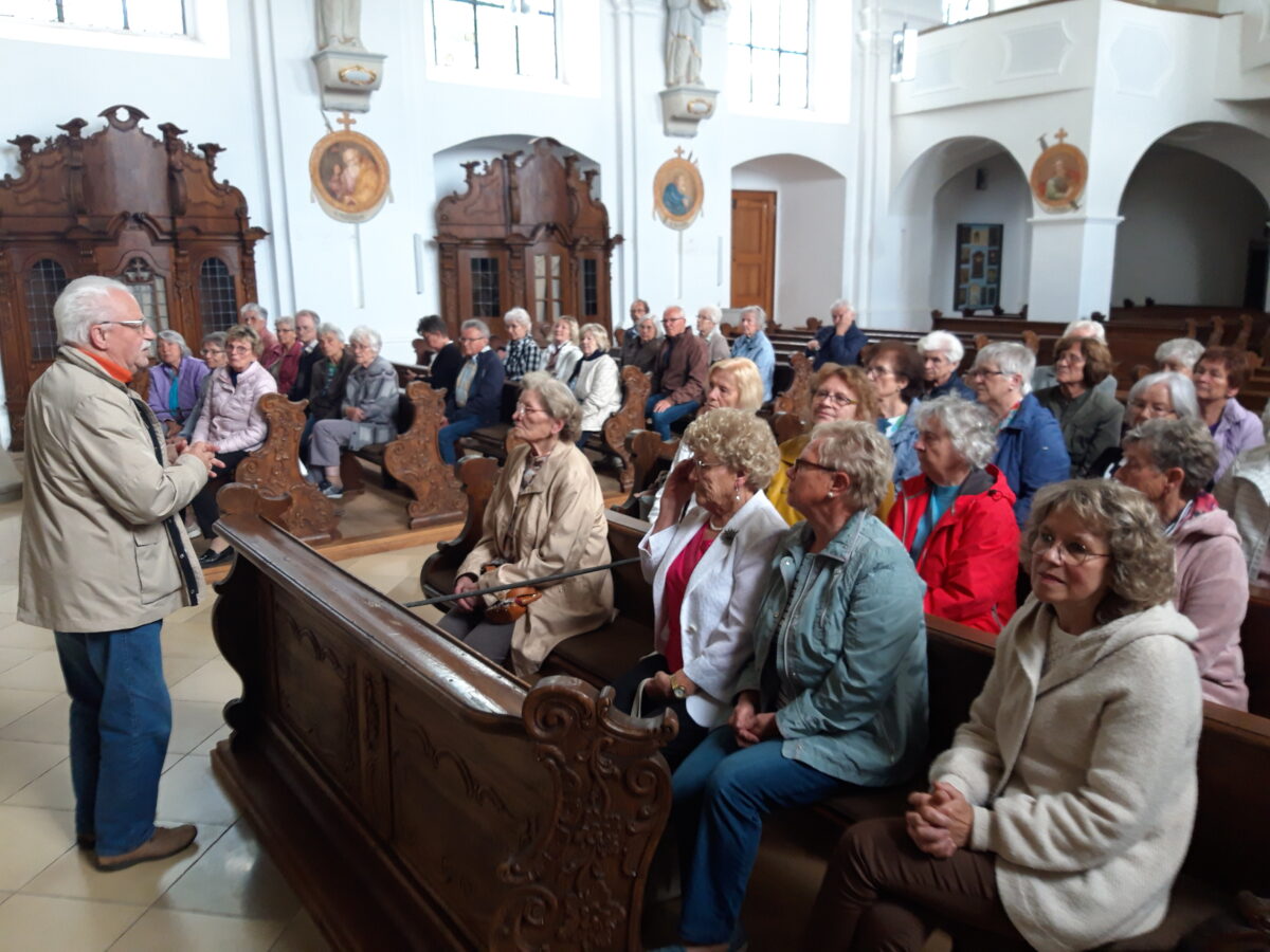 Mit Zoigl und Musik: Senioren genießen Ausflug
