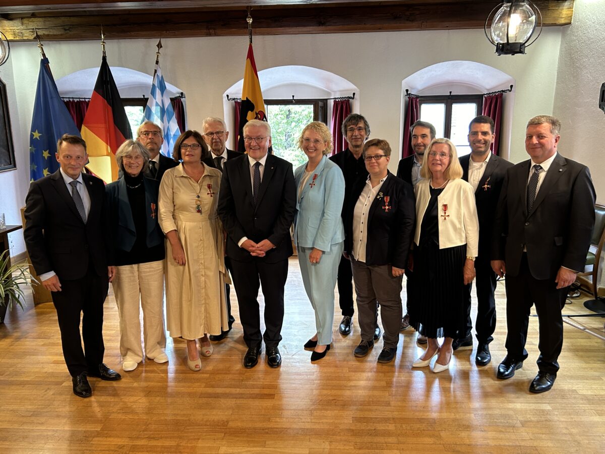 Letzter Akt des Präsidenten: Bundesverdienstkreuz für herausragende Persönlichkeiten