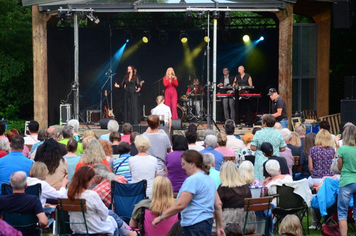 "BABA-Explosion" mobilisiert 2000 Besucher