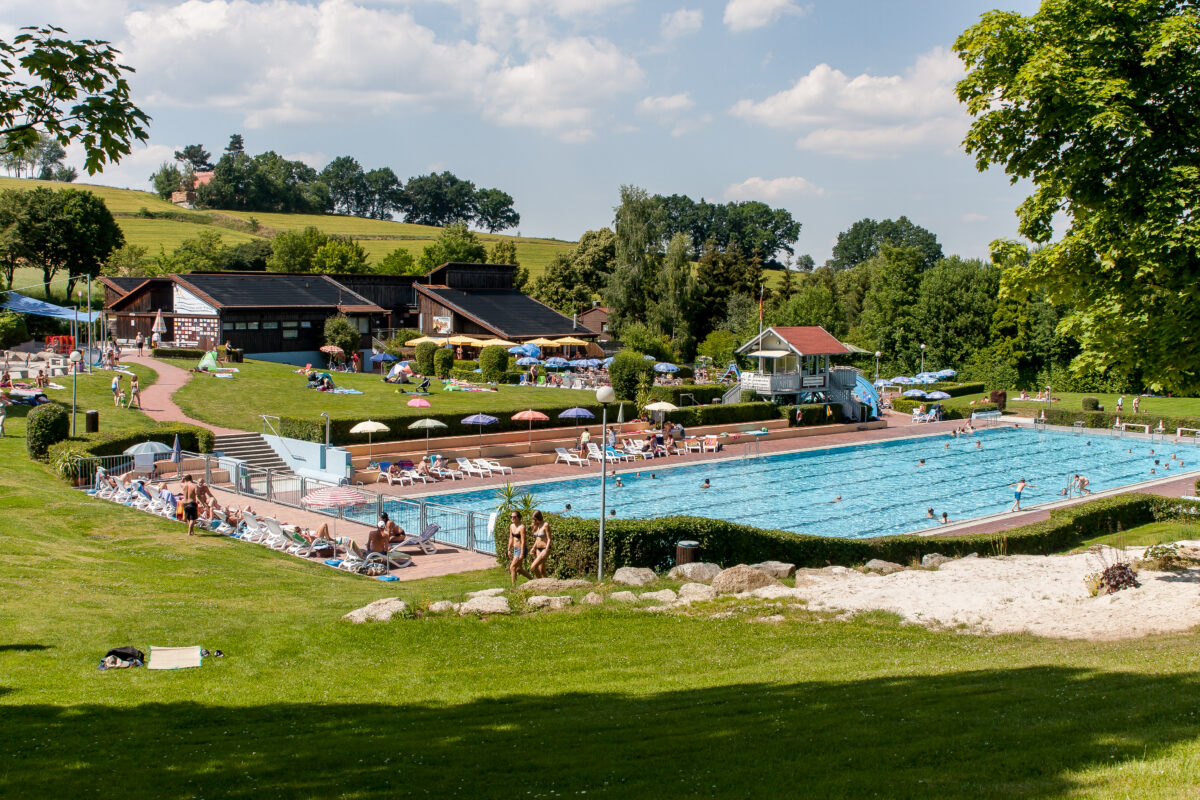 Freier Eintritt ins Freibad durch die Blutspende