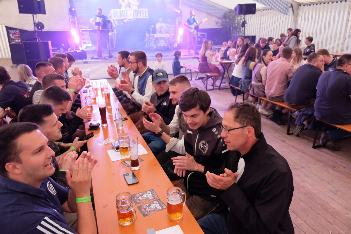 Fröhliches Festwochenende bei der Feuerwehr Speinshart