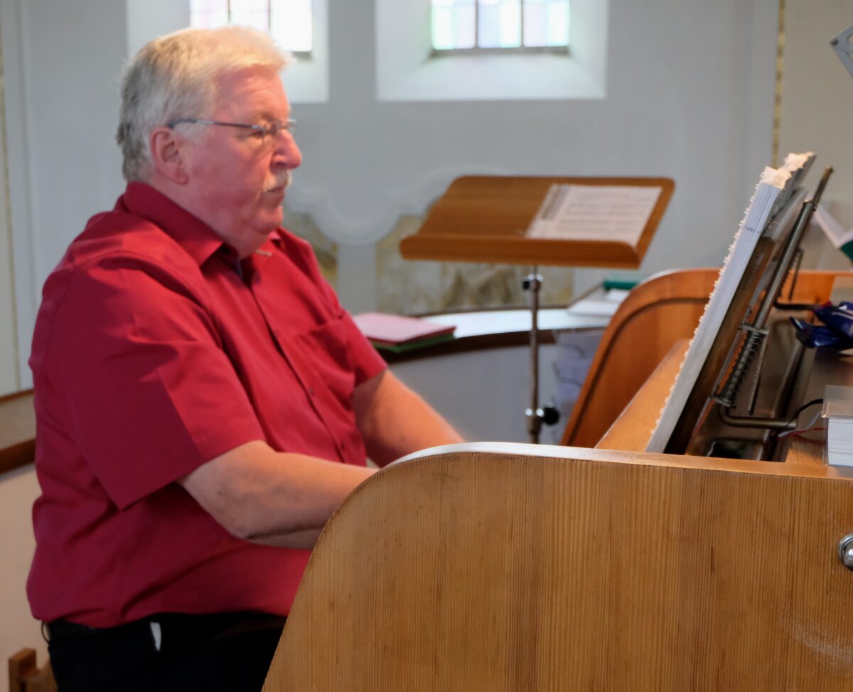 Hans Fröhlich feiert 75. Geburtstag in Floß