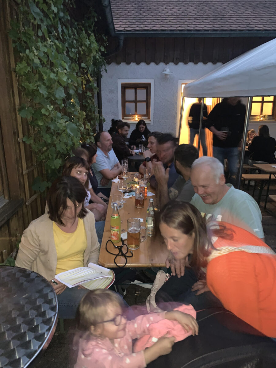 Bestens geschmeckt: Wein- und Zoiglfest des Ortsverschönerungsverein Wurz