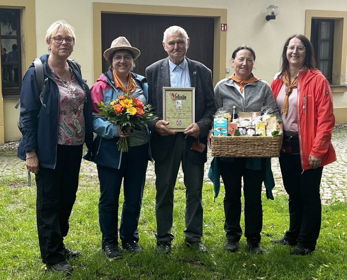 Vom Regen begleitete Wallfahrt nach Gößweinstein