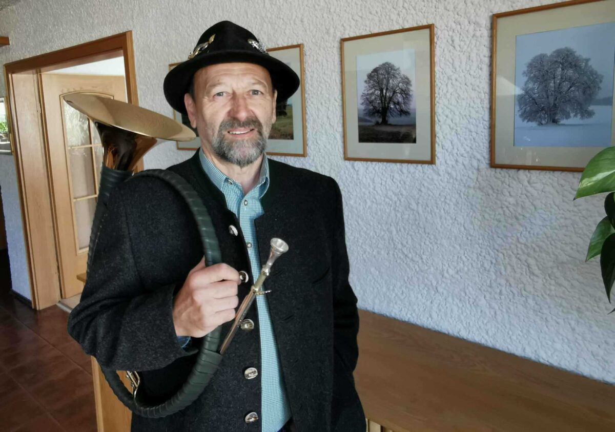 Goldene Ehre für Eslarner Jagdhornbläser Forster