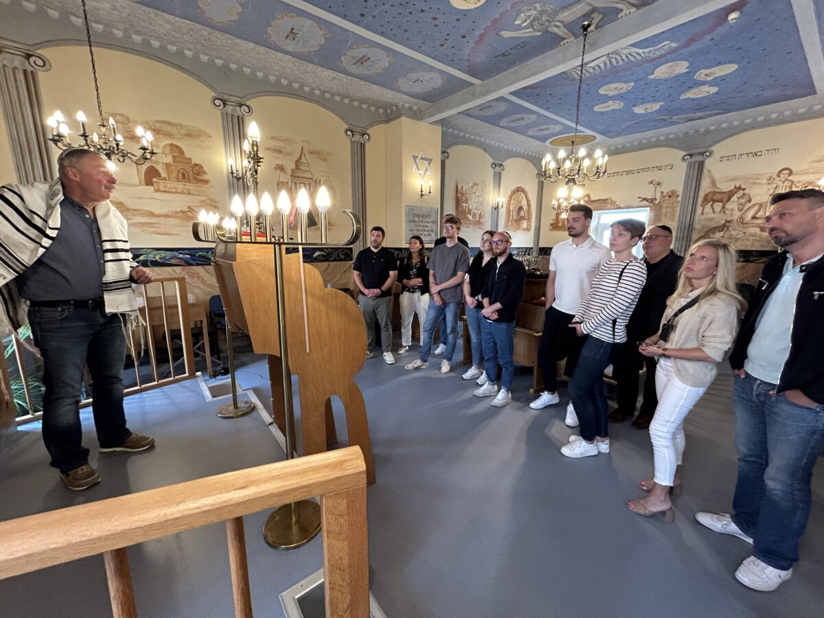 Rotaract besucht die Synagoge in Weiden