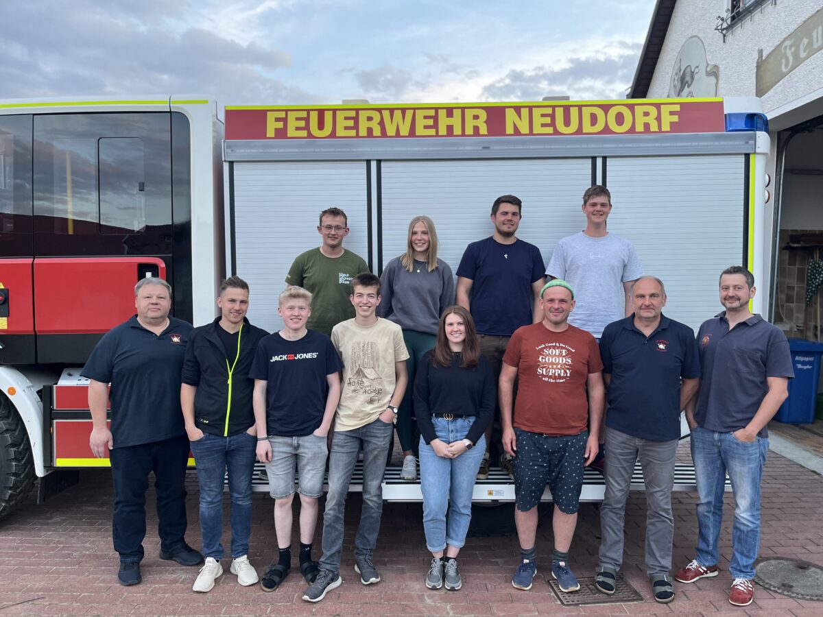 Neun Neue verstärken Feuerwehr Neudorf