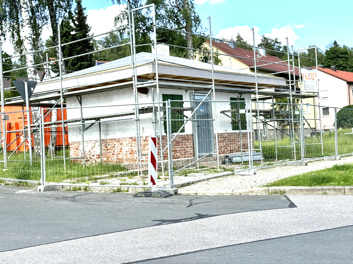 Archäologische Betreuung sichert Flossenbürger Kioskprojekt