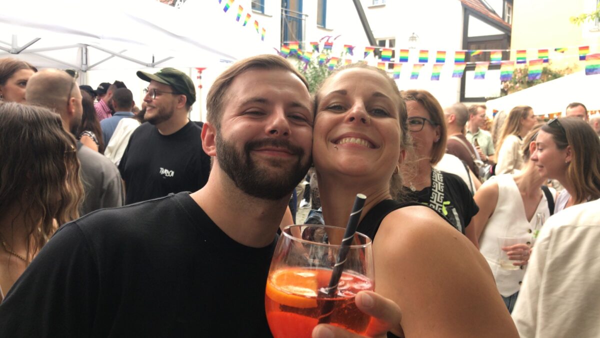 Bürgerfest mit Freunden aus ganz Europa: Weiden feiert im Regen weiter