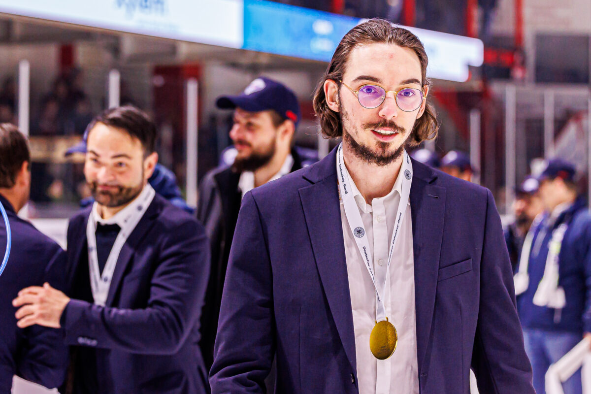 Blue Devils: Athletiktrainer bleibt