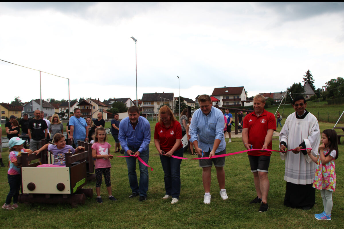 Spielplatz „Am Sportplatz“ offiziell eingeweiht