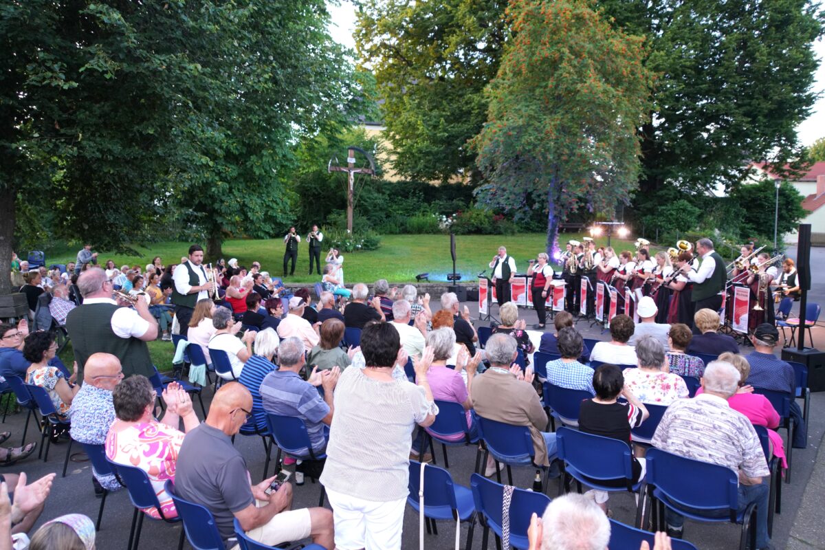 LandKULTUR begeistert 200 Gäste in Waldthurn
