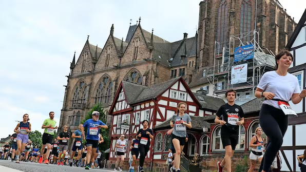 25. Nachtmarathon Marburg: Ein Abend voller persönlicher Bestleistungen