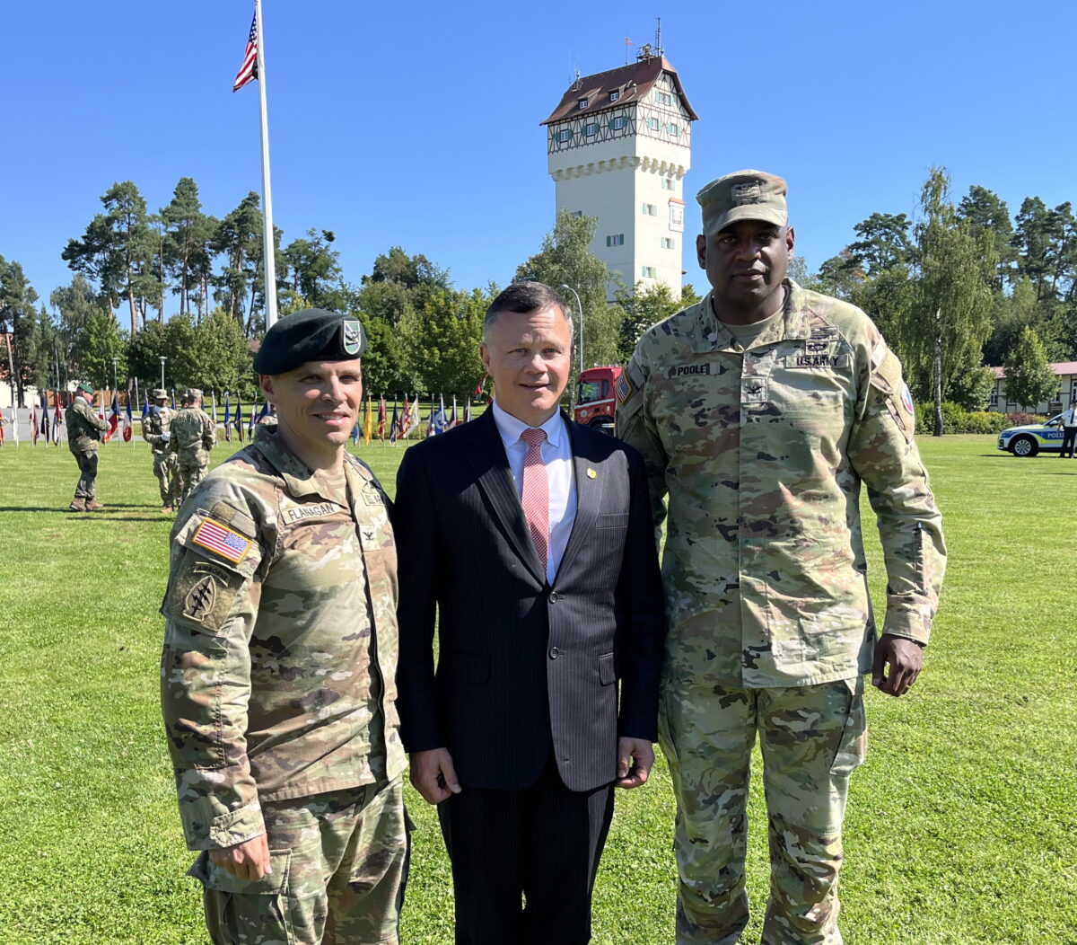 "It's better in Bavaria": Oberst Flanagan folgt Oberst Poole