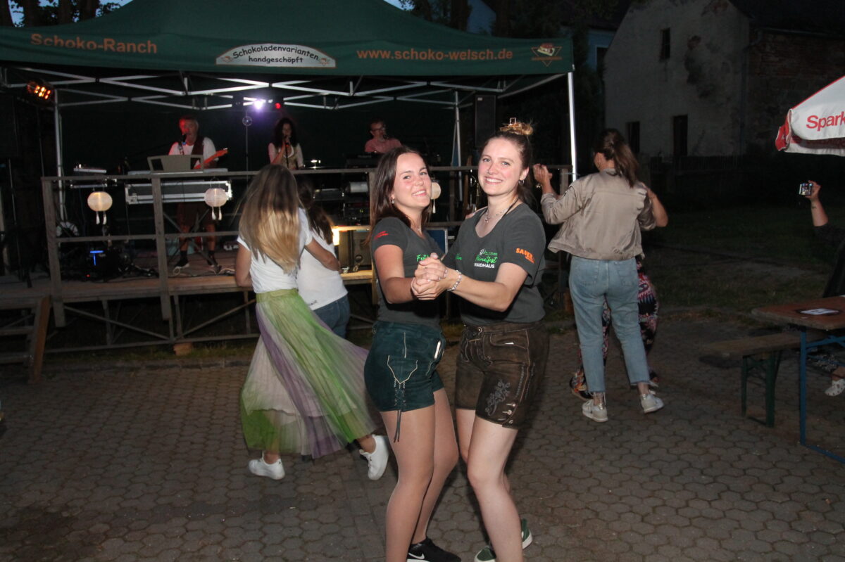 Waidhaus feiert mit Musik und Tanz