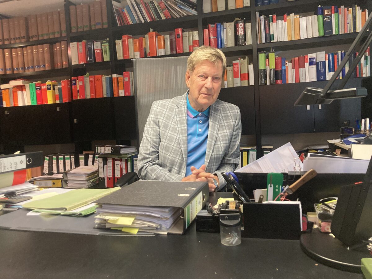 Dr. Burkhard Schulze Anwalt