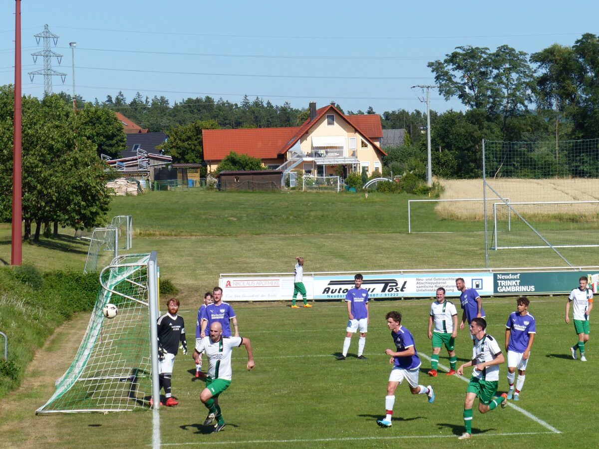 Mädchen kämpfen in vier Turnieren um die Siege