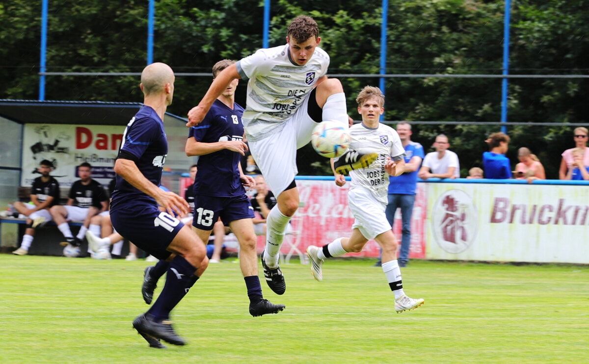 Bezirksliga Nord zeigt sich torhungrig: 45 Tore in acht Spielen