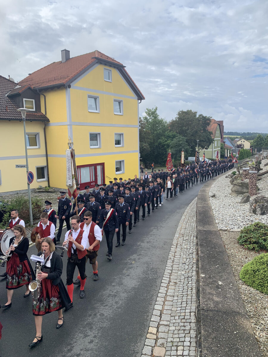 Jubiläum in Wurz: Feuerwehren aus dem Kreis feiern mit