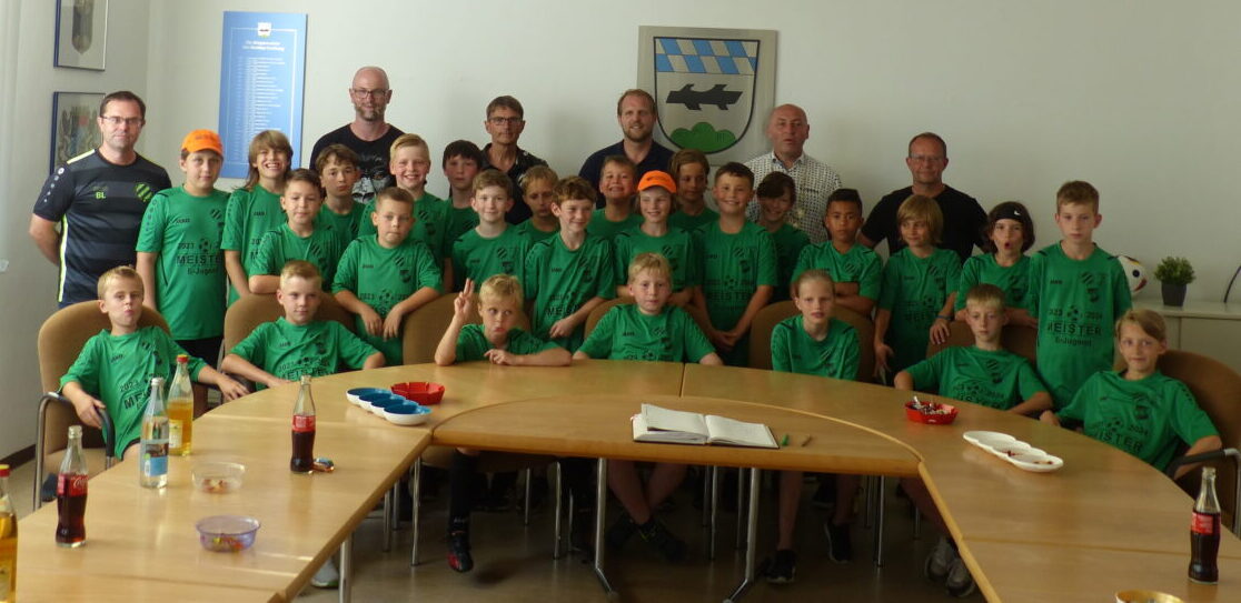 Marktgemeinde empfängt erfolgreiche Fußballer