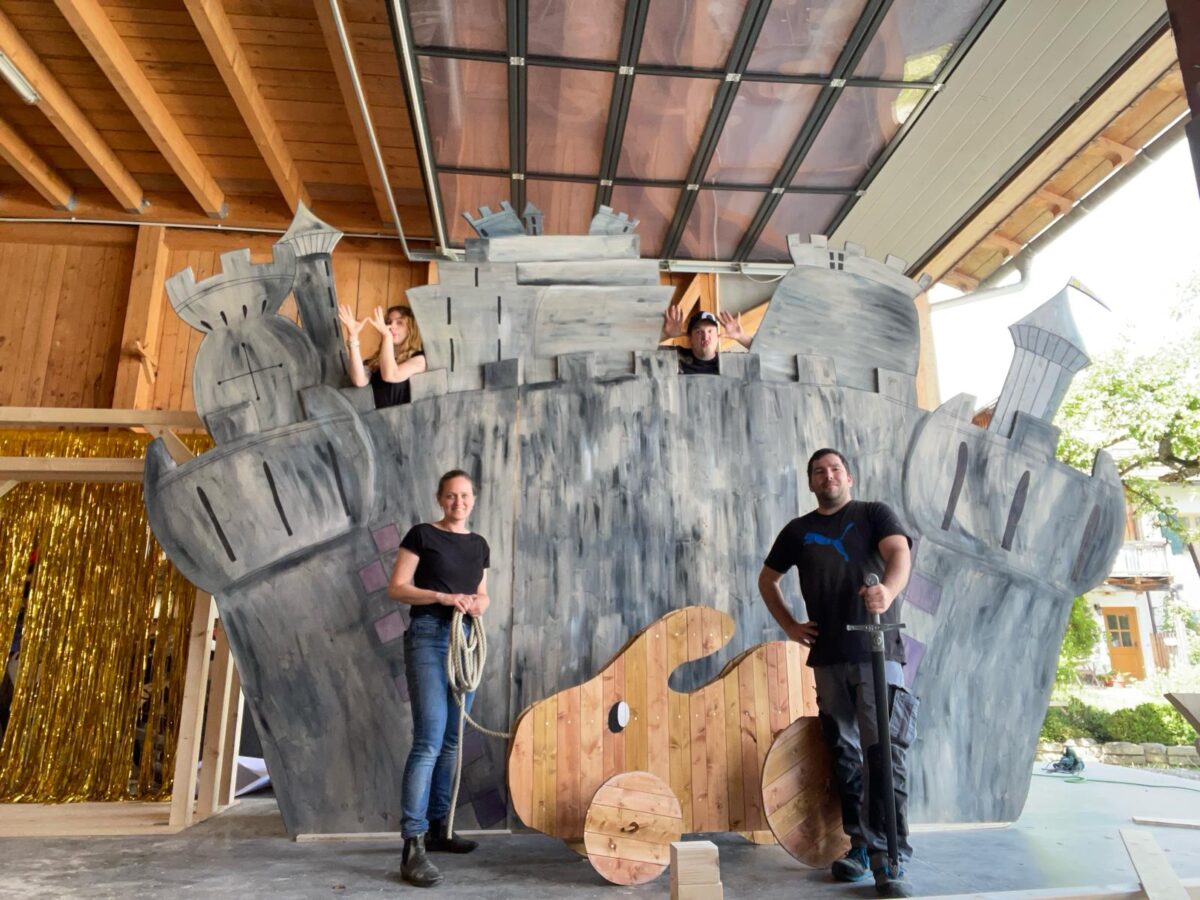 Wie man einen Ritter ohne Gliedmaßen oder eine Burg ohne Maßstab baut