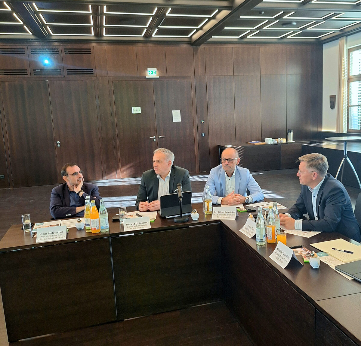 Holetschek diskutiert Gesundheitszukunft in Tirschenreuth