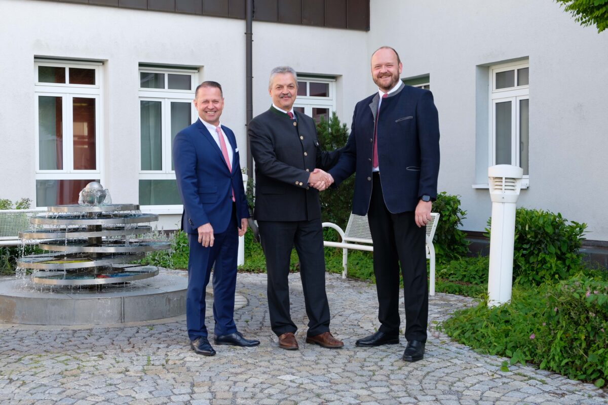 Neue Führung bei Vereinigte Sparkassen Neustadt