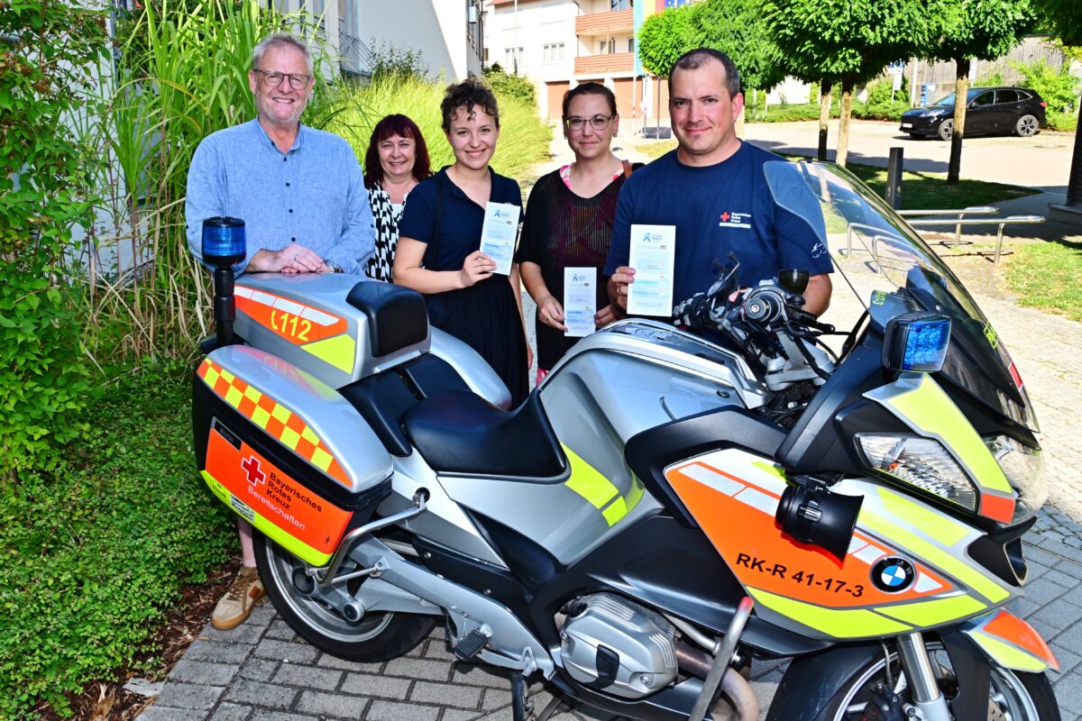 Schwandorf ehrt engagierte Bürger mit blauen Ehrenamtskarten