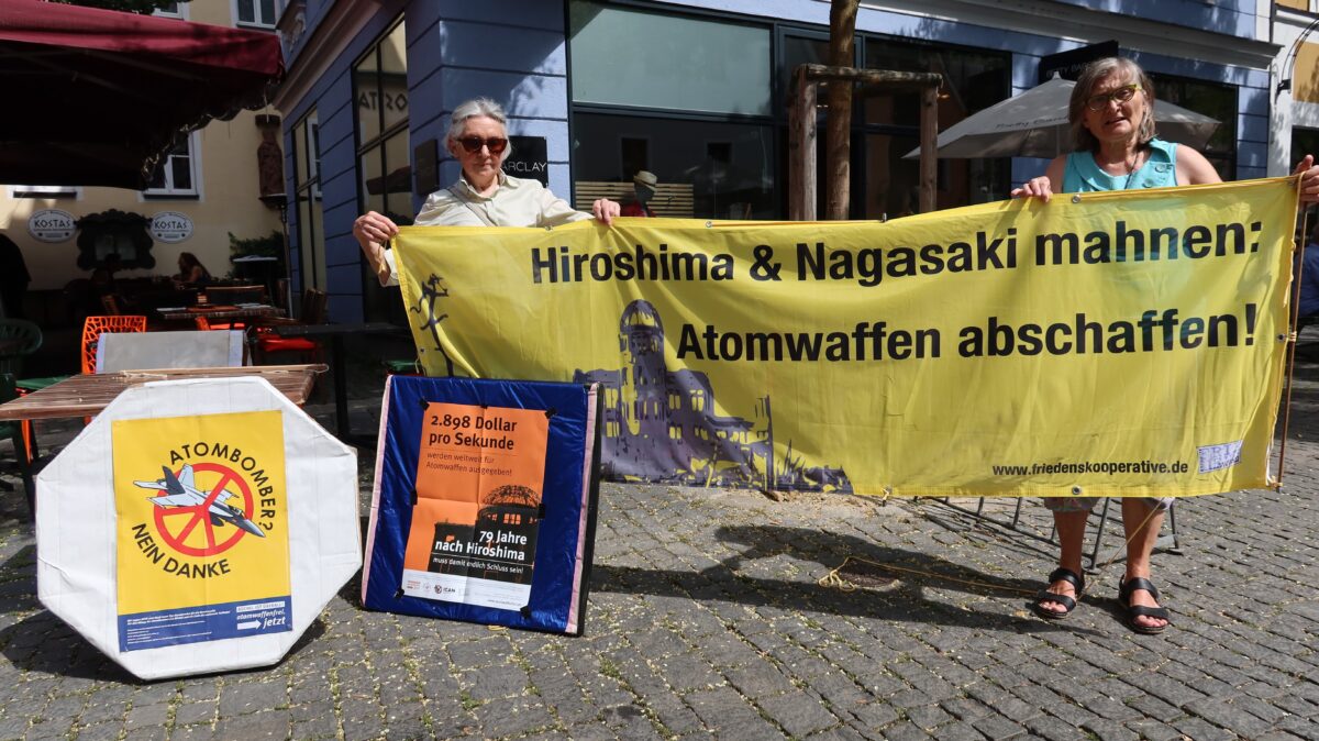 Hiroshima und Nagasaki: Mahnwache gegen Atomwaffen