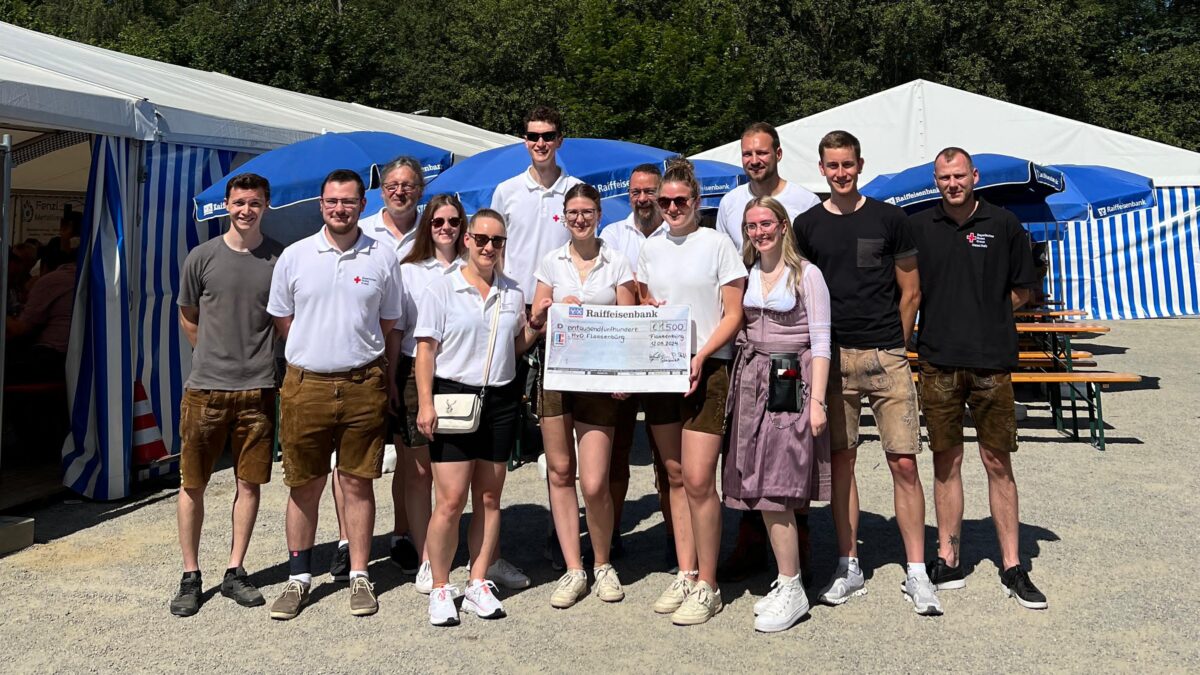 Jugendgremium Flossenbürg unterstützt Helfer mit 1.500 Euro