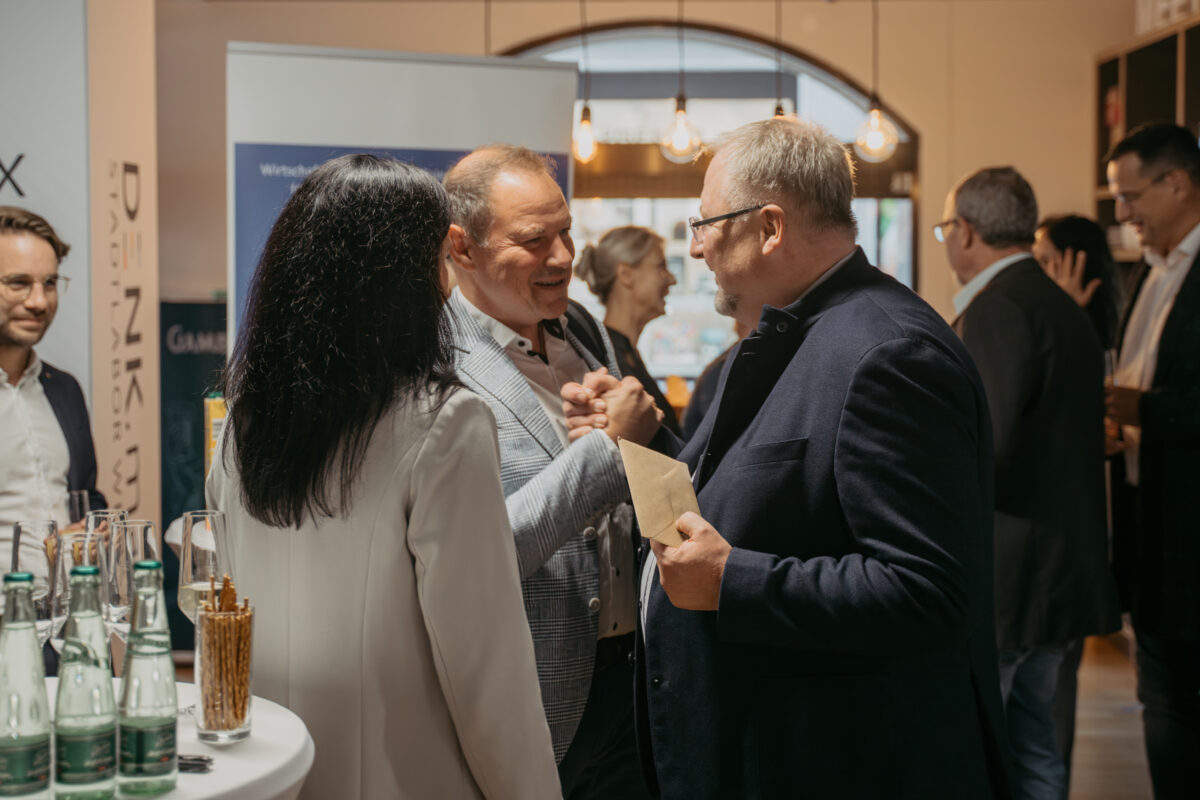 Architekt Dietmar Auer feiert Zehnjähriges - Zum Jubiläum Denkanstöße für Baubranche