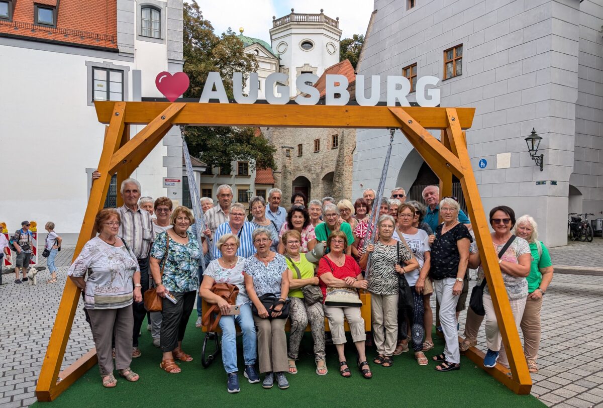 Senioren genießen Ausflug nach Augsburg