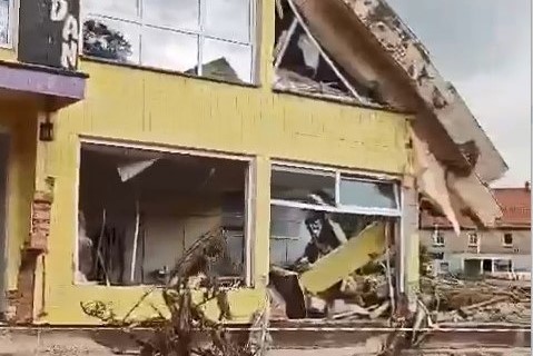 Bild der Zerstörung aus der von der Hochwasserkatastrophe stark betroffenen polnischen Partnerstadt Bystrzyca Kłodzka. Foto: Kadrem Pisane, Fotograf Aleksander Jovicić