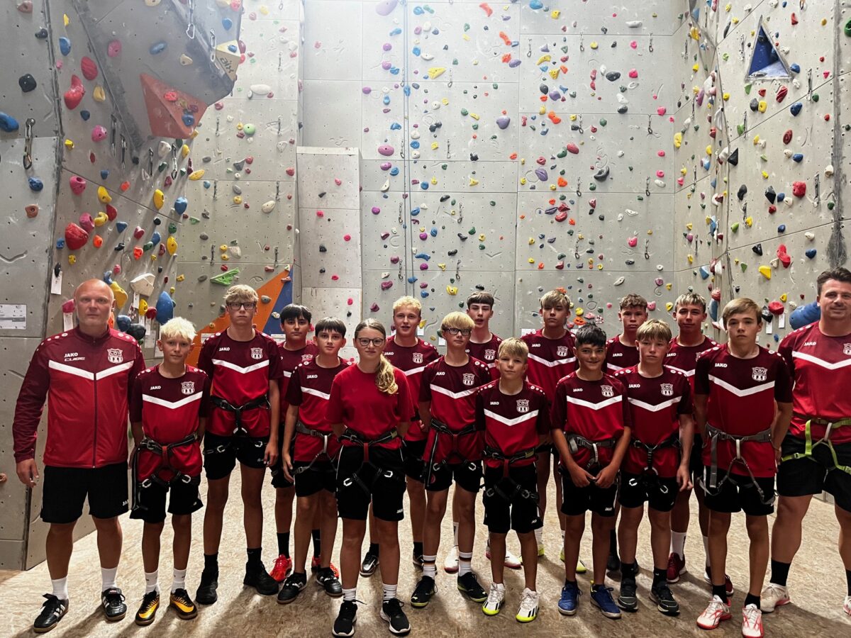 Training, Spaß und Teambuilding: C-Junioren zeigen Teamgeist im Trainingslager