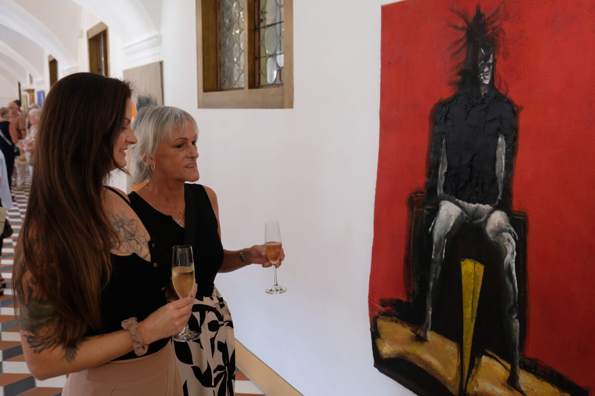 Bart Corver fasziniert Speinshart mit Gitarre und Kunst