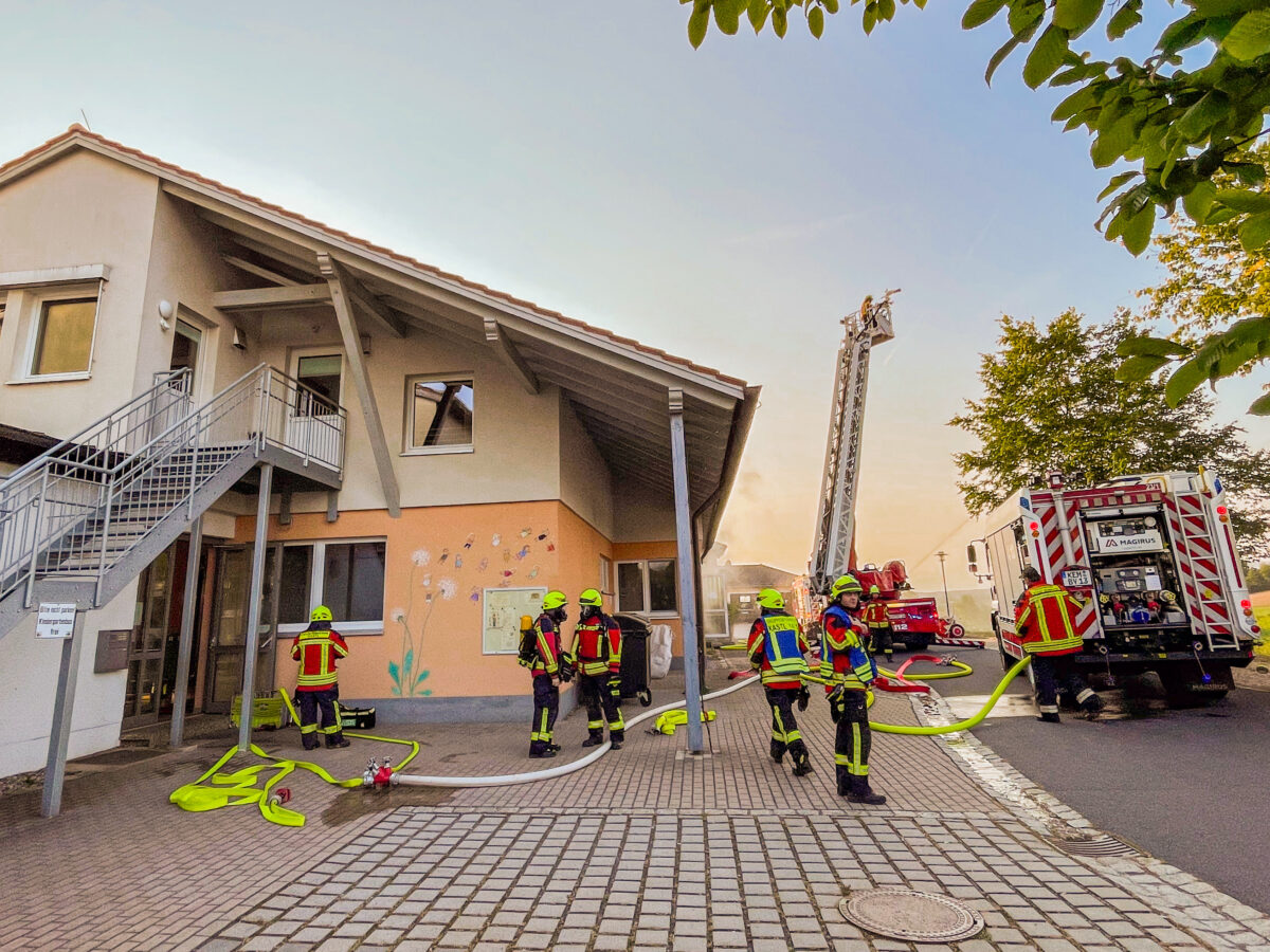 Feuerwehrübung in Kastl stärkt Einsatzbereitschaft und Zusammenarbeit