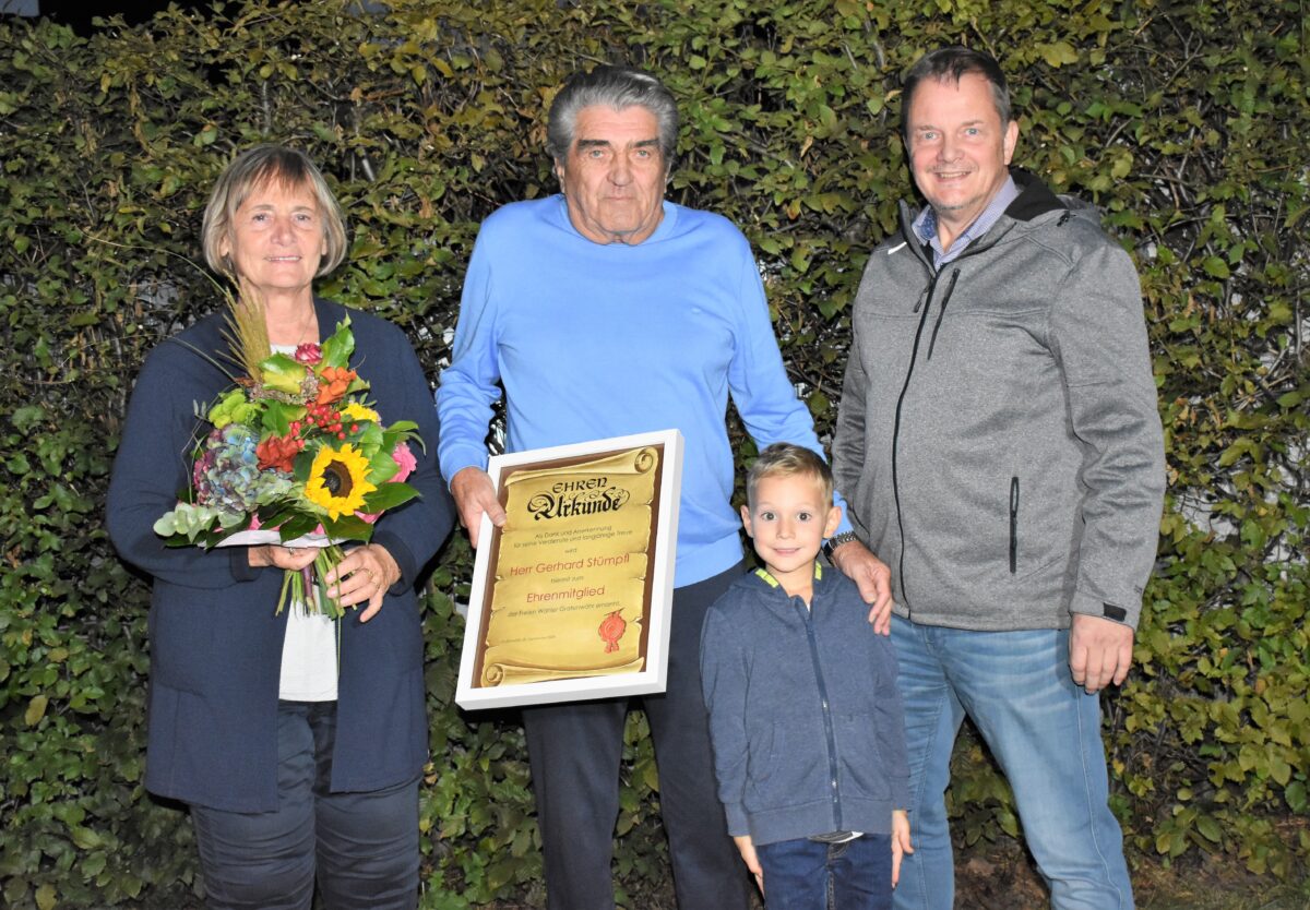 Gerhard Stümpfl ist neues Ehrenmitglied der Freien Wähler
