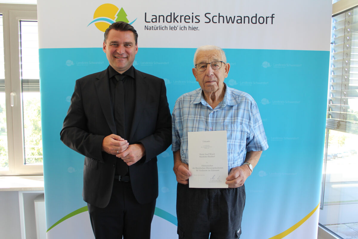 Josef Rösch für Ehrenamt ausgezeichnet