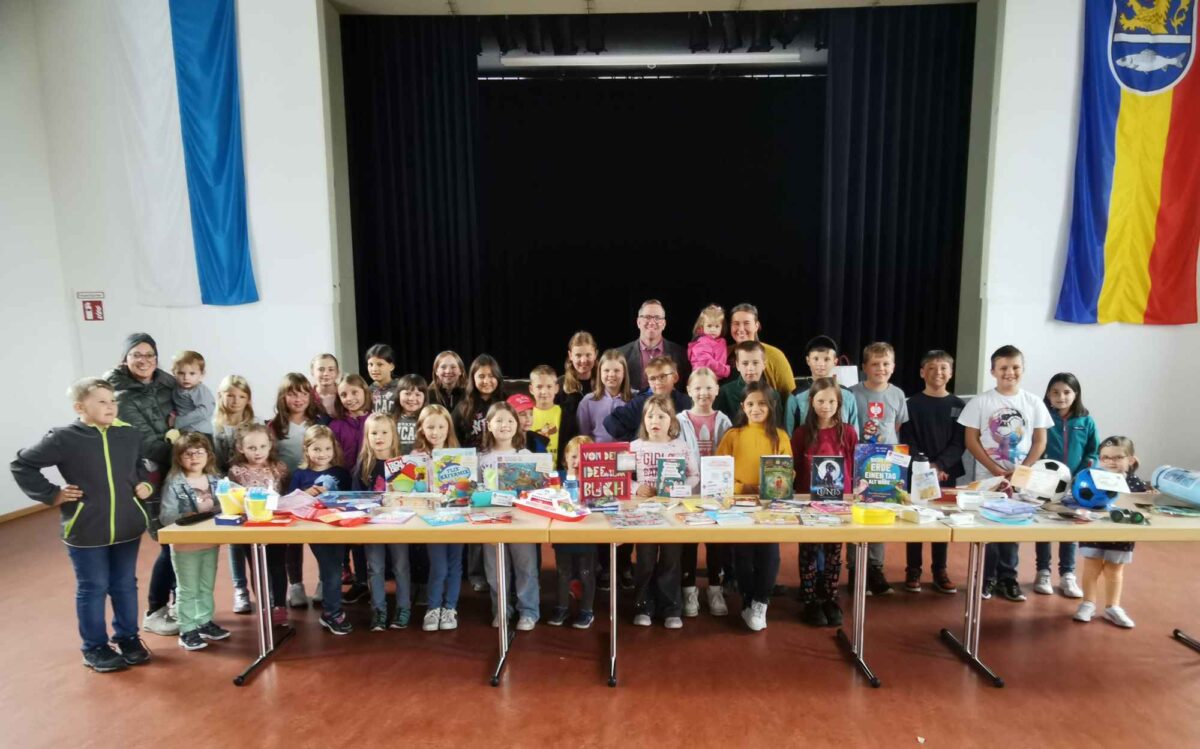 Eslarns Kinder feiern buntes Abschlussfest