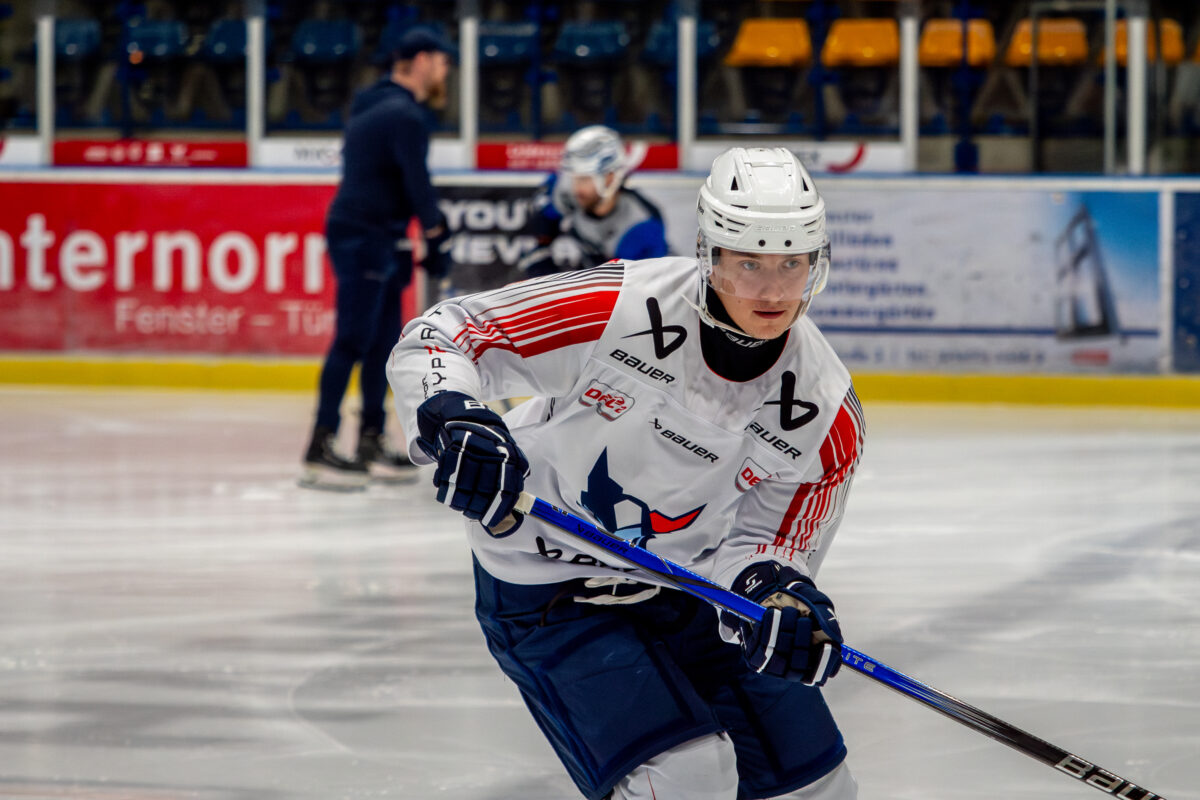 <p><strong>Viktor Buchner als Probespieler bei den Blue Devils Weiden</strong></p>