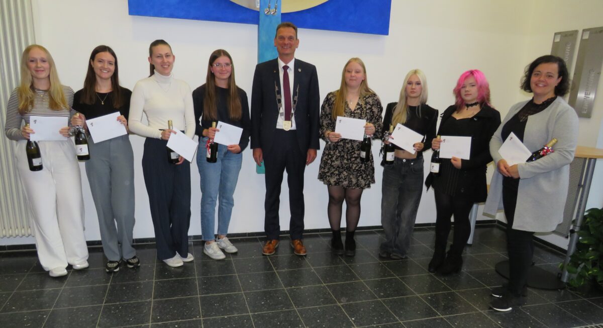 Weibliche Power bei der Schulbestenehrung